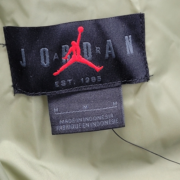 Nike Jordan Essentials Poly Puffer Jacket Sky Olive FB7331 340 Men's Size M New - Picture 3 of 9
